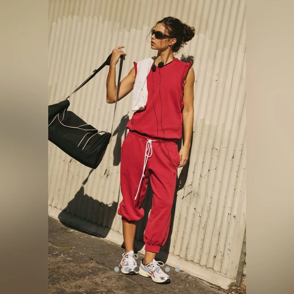 NWT FREE PEOPLE MOVEMENT Good Sport Duffle Bag | Black MSRP $78 - Picture 5 of 15